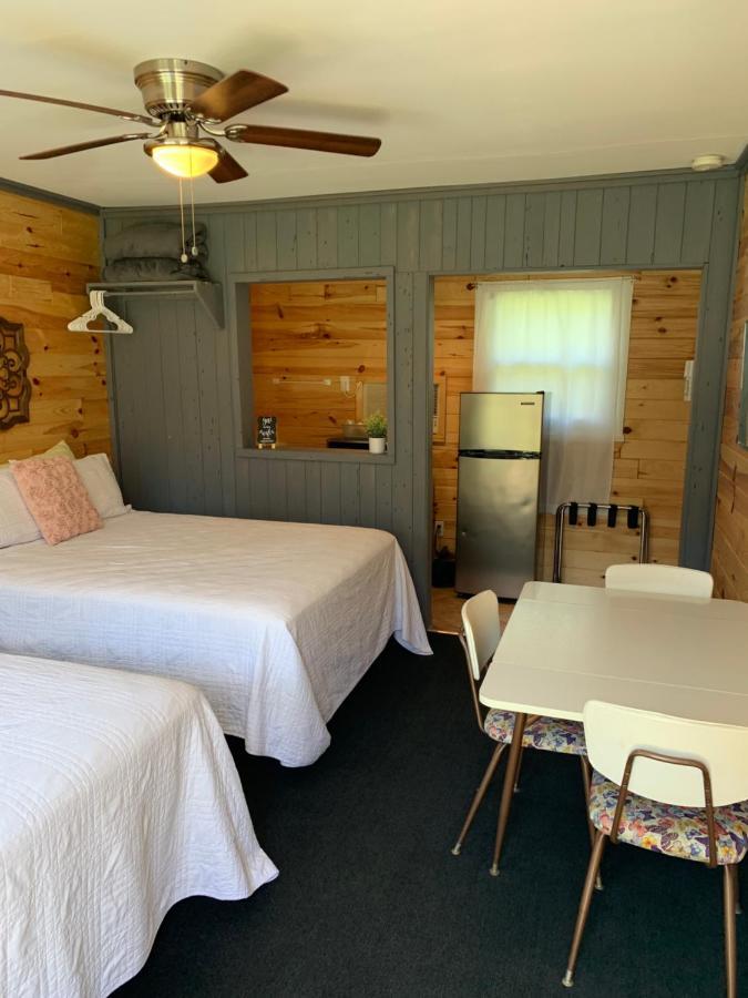 Grand Lake Resort Presque Isle Екстериор снимка