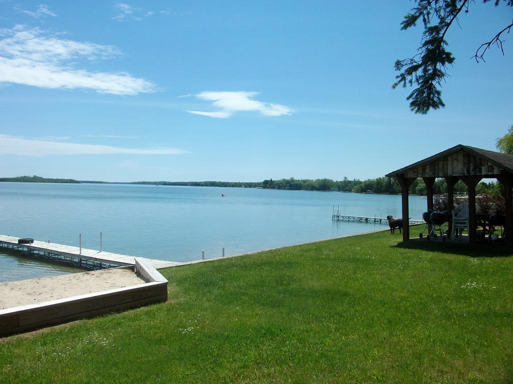 Grand Lake Resort Presque Isle Екстериор снимка