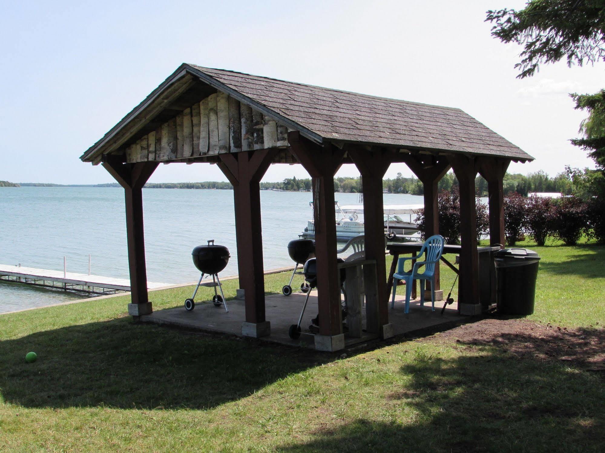 Grand Lake Resort Presque Isle Екстериор снимка