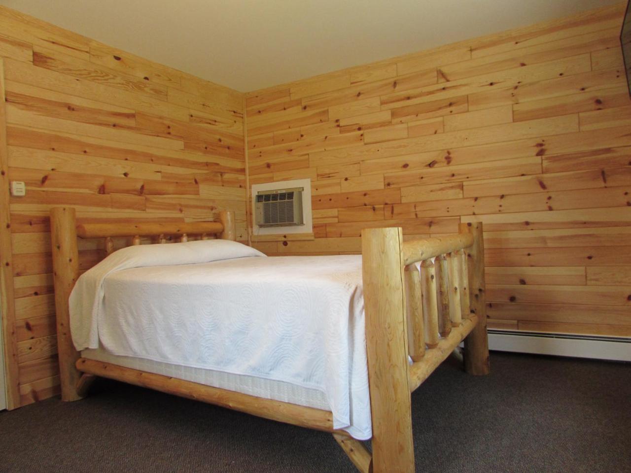 Grand Lake Resort Presque Isle Екстериор снимка