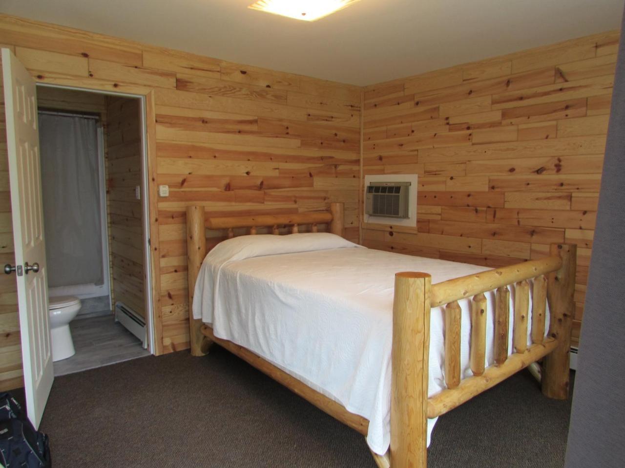 Grand Lake Resort Presque Isle Екстериор снимка